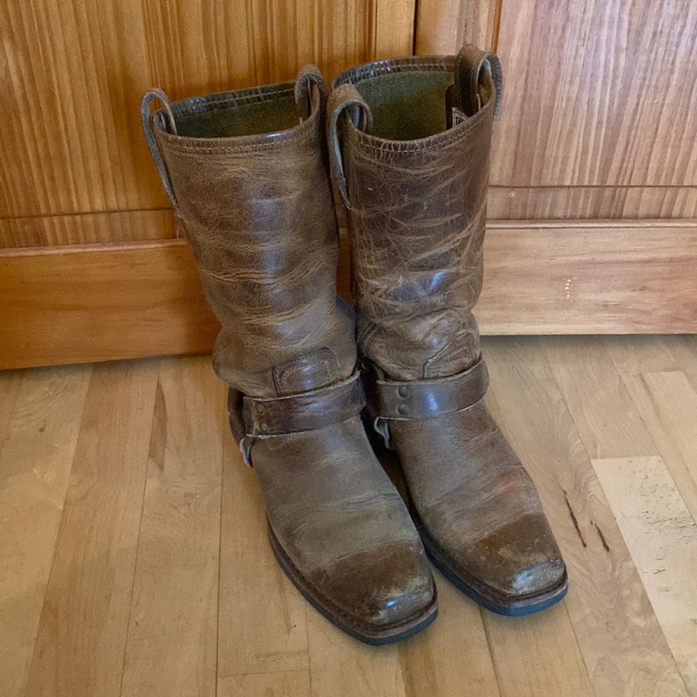 Frye Harness Vintage boot. Size 6💕